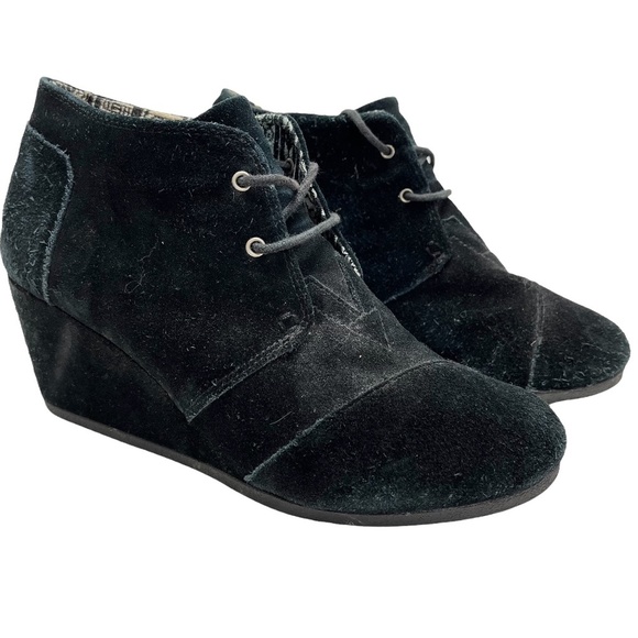 TOMS Genuine Leather Solid Black Suede Wedge Ankle Boots Booties Shoes sz 11 - Picture 1 of 16